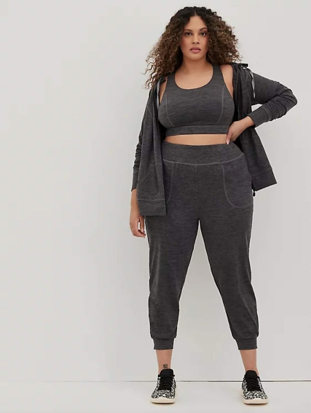 Torrid happy camper grey joggers with pockets Size 2 Nwt